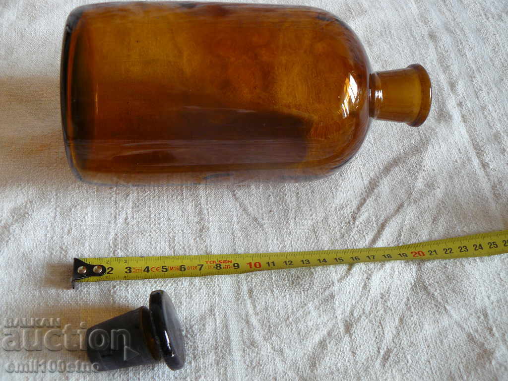 Pharmacy - laboratory bottle - 5 Pharmacy - laboratory bottle - 5