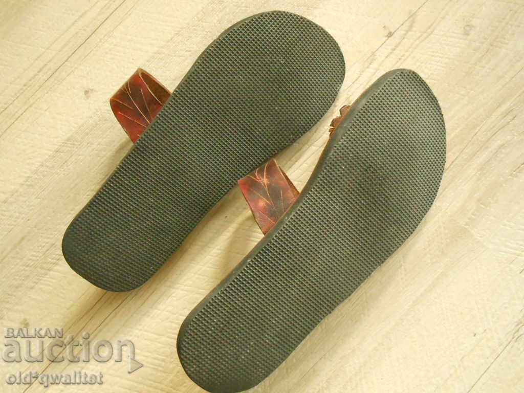 Auction Original leather women's summer slippers, super model solution 41/42 Auction Original leather women's summer slippers, super model solution 41/42