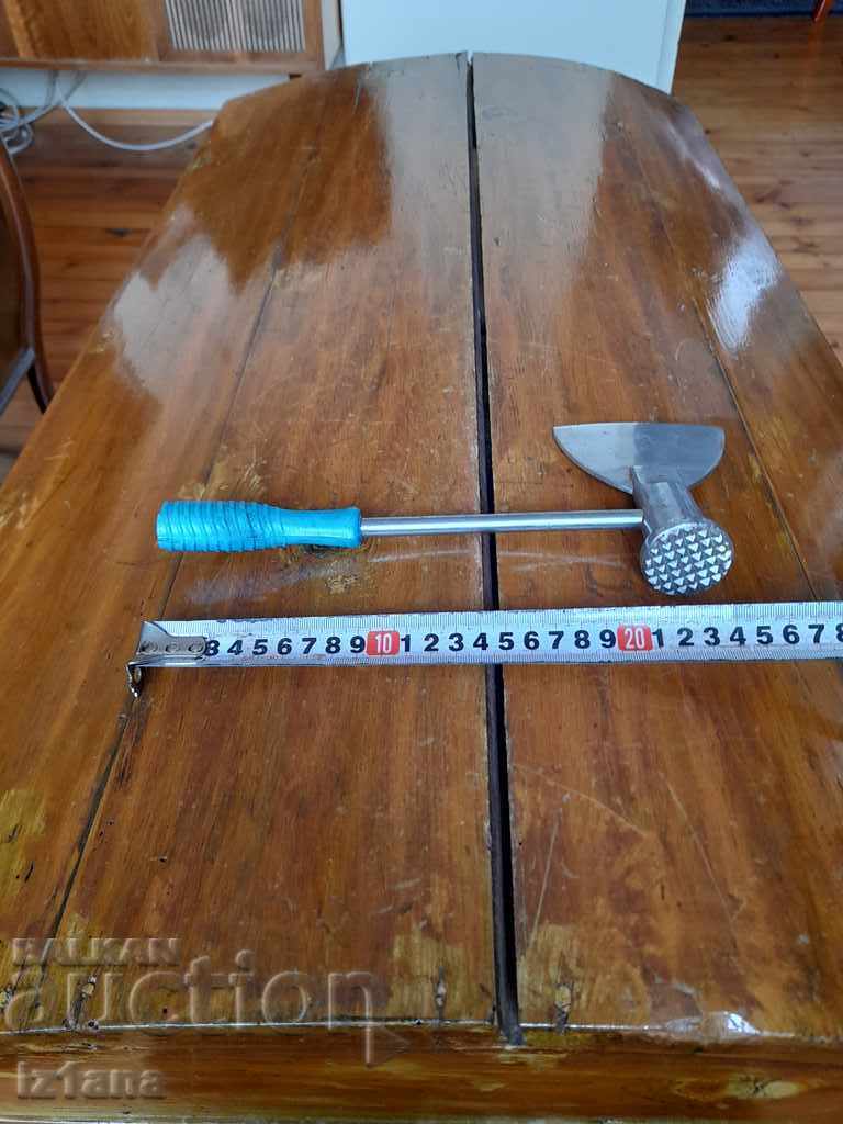 Old meat mallet, hammer, cleaver with price 16.00 BGN | € 8.18 Old meat mallet, hammer, cleaver with price 16.00 BGN | € 8.18