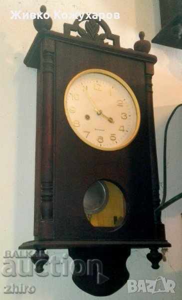 Wall clocks Wall clocks