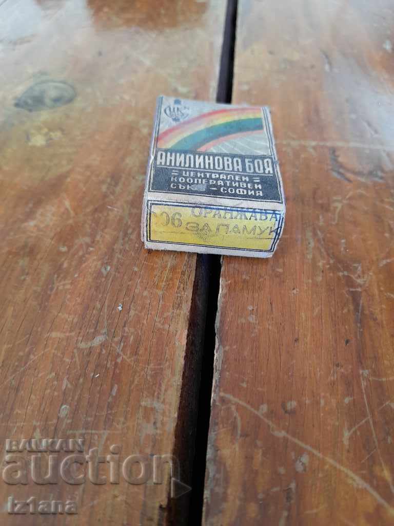 Vopsea de anilină veche cu preț 11.00 BGN | € 5.62