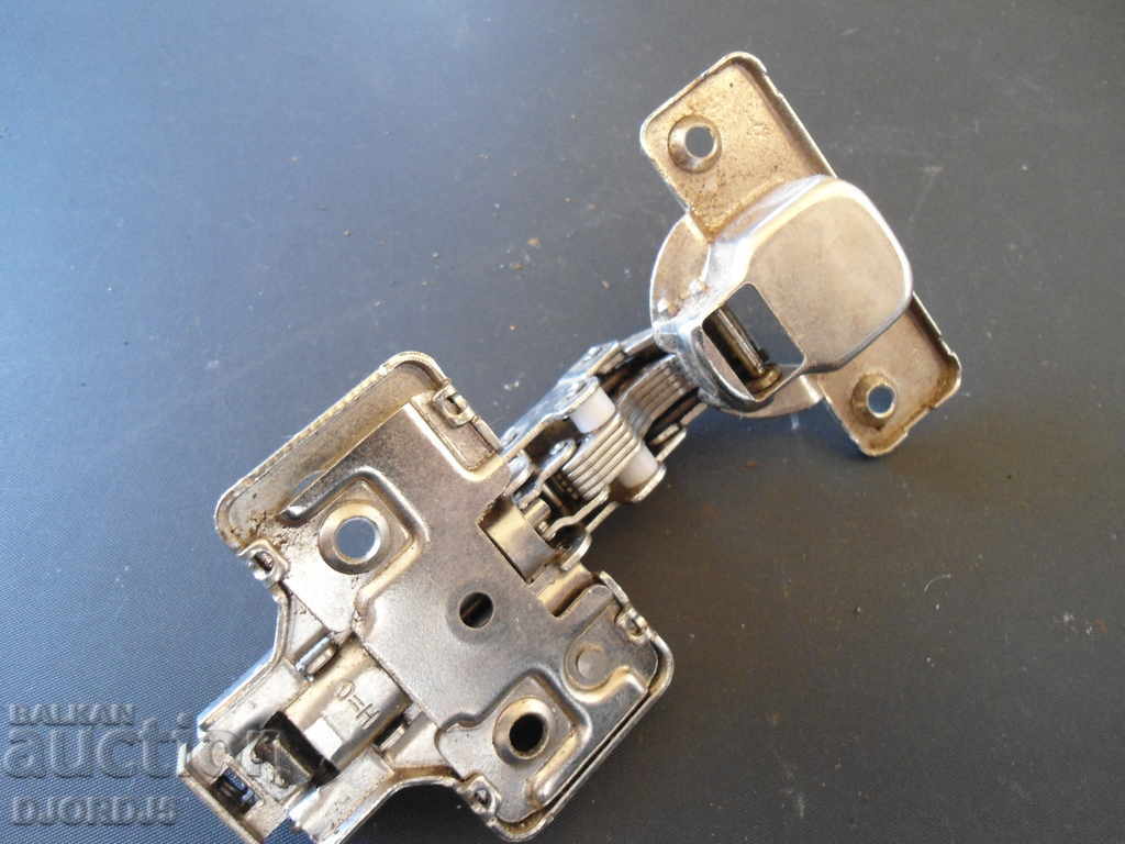 Delivery of Lot hinges, 6 pieces, marked Delivery of Lot hinges, 6 pieces, marked