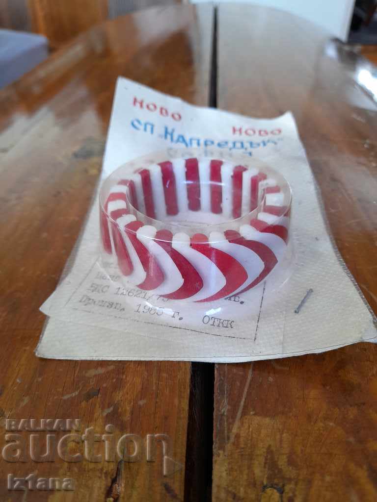 Old lady's bracelet with price 22.00 BGN | € 11.25