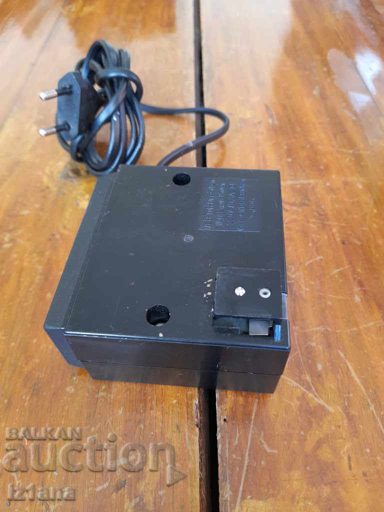 Delivery of Eigawa Camera Flash Delivery of Eigawa Camera Flash