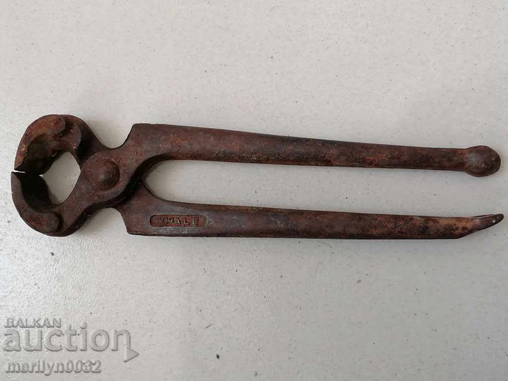Auction  German primitive pottery pliers pliers beginning of the 20th century