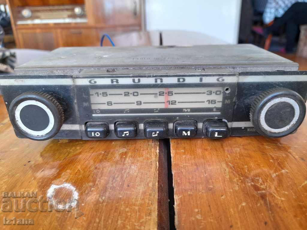 Old car radio, Grundig radio receiver with price 43.00 BGN | € 21.99 Old car radio, Grundig radio receiver with price 43.00 BGN | € 21.99