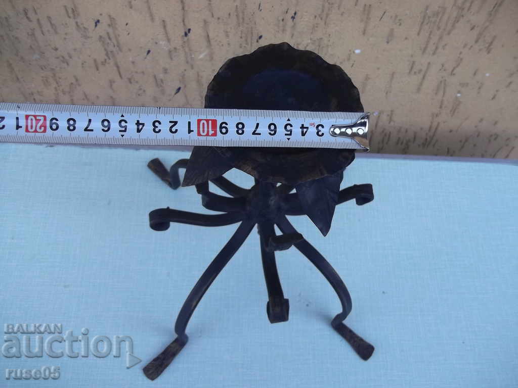 Wrought iron metal stand with price 15.00 BGN | € 7.67 Wrought iron metal stand with price 15.00 BGN | € 7.67