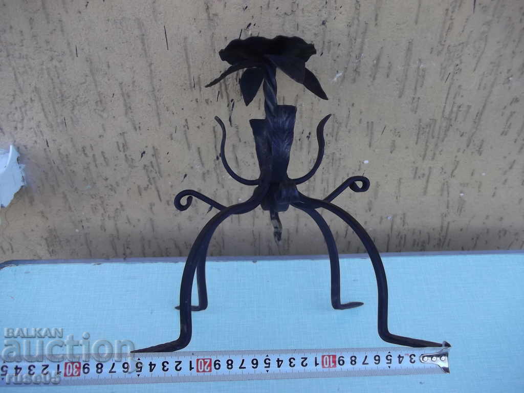 Wrought iron metal stand - 5 Wrought iron metal stand - 5