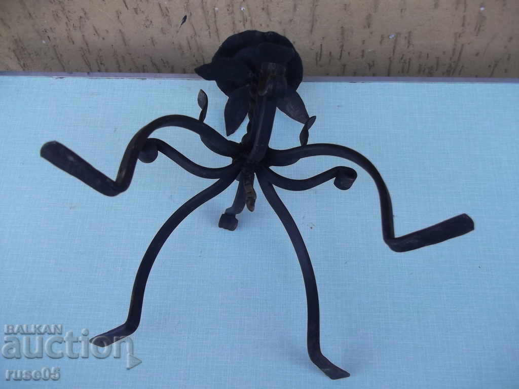 Wrought iron metal stand - 6 Wrought iron metal stand - 6