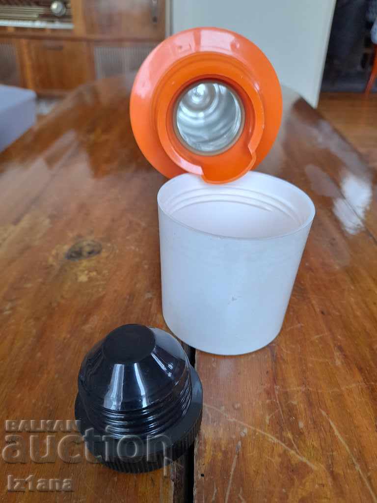 Delivery of An old thermos Delivery of An old thermos