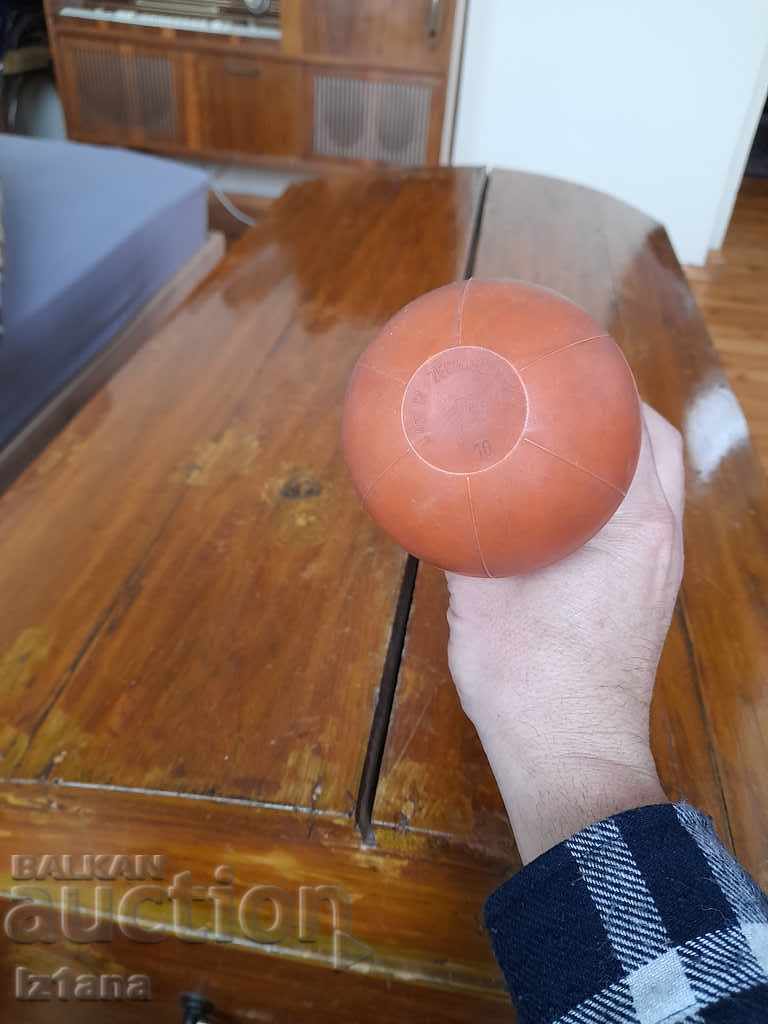 Delivery of Old Ladies Shower Delivery of Old Ladies Shower