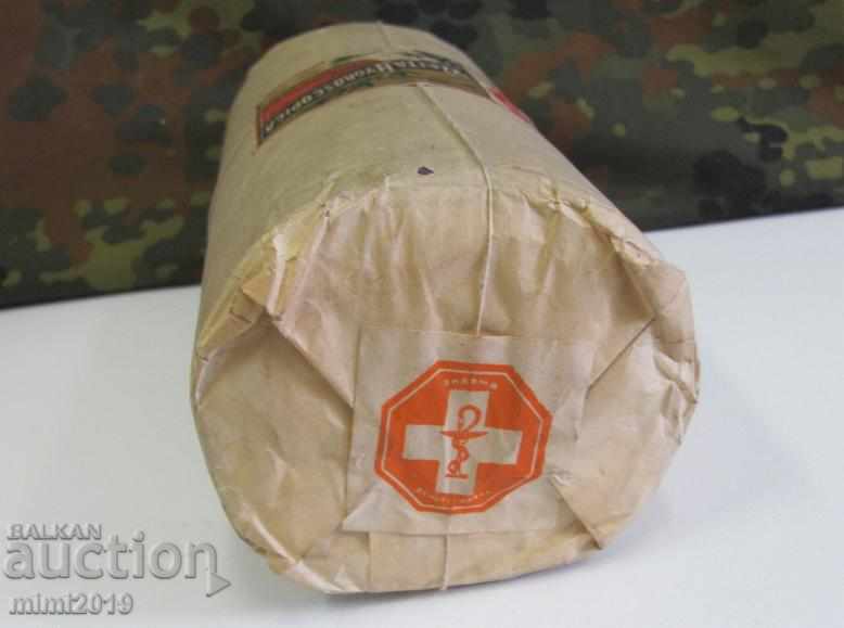 Delivery of World War II Medical Package with Cotton Germany Delivery of World War II Medical Package with Cotton Germany