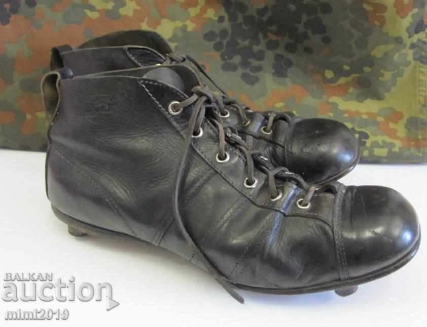 19th century Leather Soccer Shoes very rare - 5 19th century Leather Soccer Shoes very rare - 5