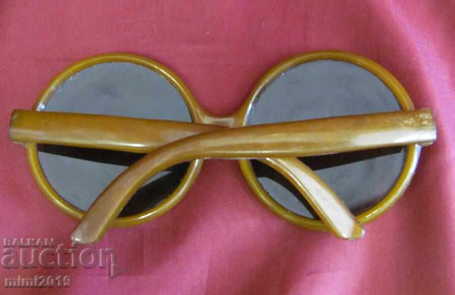 Παράδοση Γυναικεία Γυαλιά Moutrex.M. Jaclin Kennedy Παράδοση Γυναικεία Γυαλιά Moutrex.M. Jaclin Kennedy