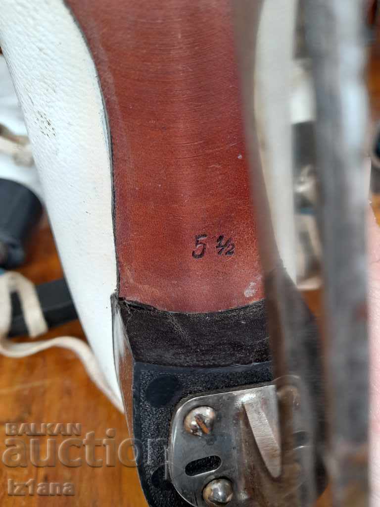 Old Botas figure skates - 7