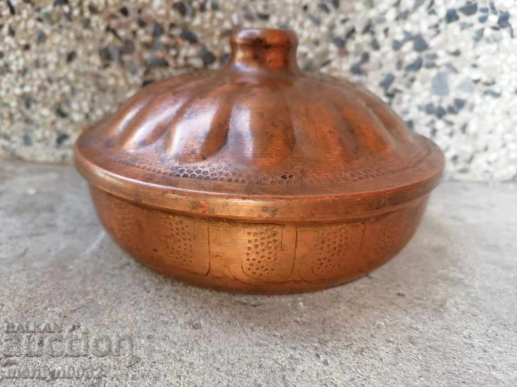 Service Sugar Baker Copper Cup Bowl with Cover - 6 Service Sugar Baker Copper Cup Bowl with Cover - 6