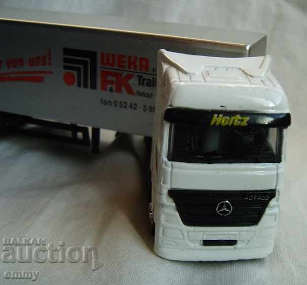 Delivery of Mercedes with toy stroller trailer, metal and plastic