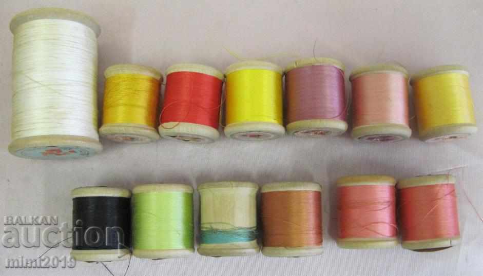 30 SINGER Embroidery Threads - 5