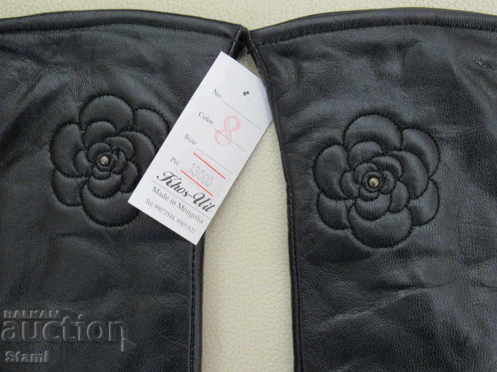 Black women's leather gloves with genuine leather lining, - 5 Black women's leather gloves with genuine leather lining, - 5