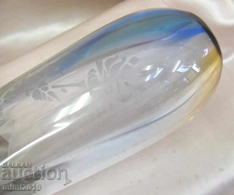 Auction Screw Crystal Glass Vase Bohemia Auction Screw Crystal Glass Vase Bohemia