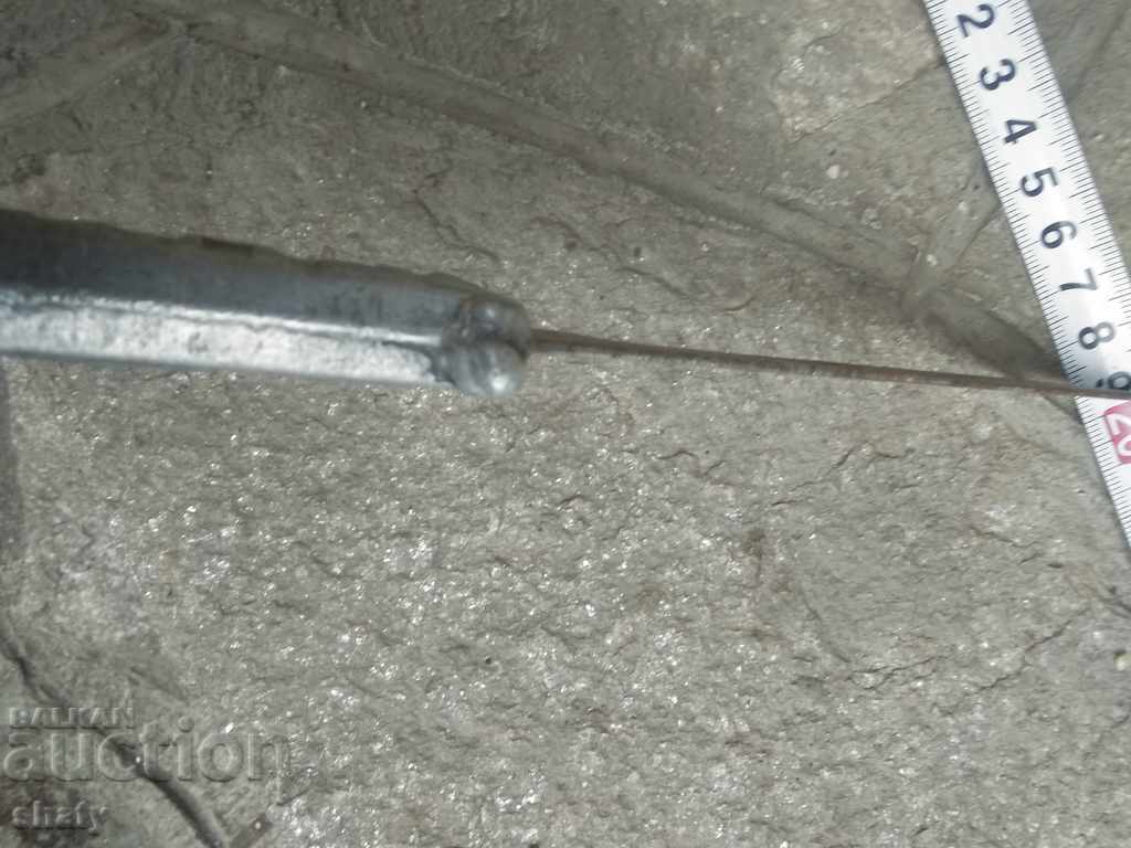 Old knife. Puma with price 45.00 BGN | € 23.01 Old knife. Puma with price 45.00 BGN | € 23.01