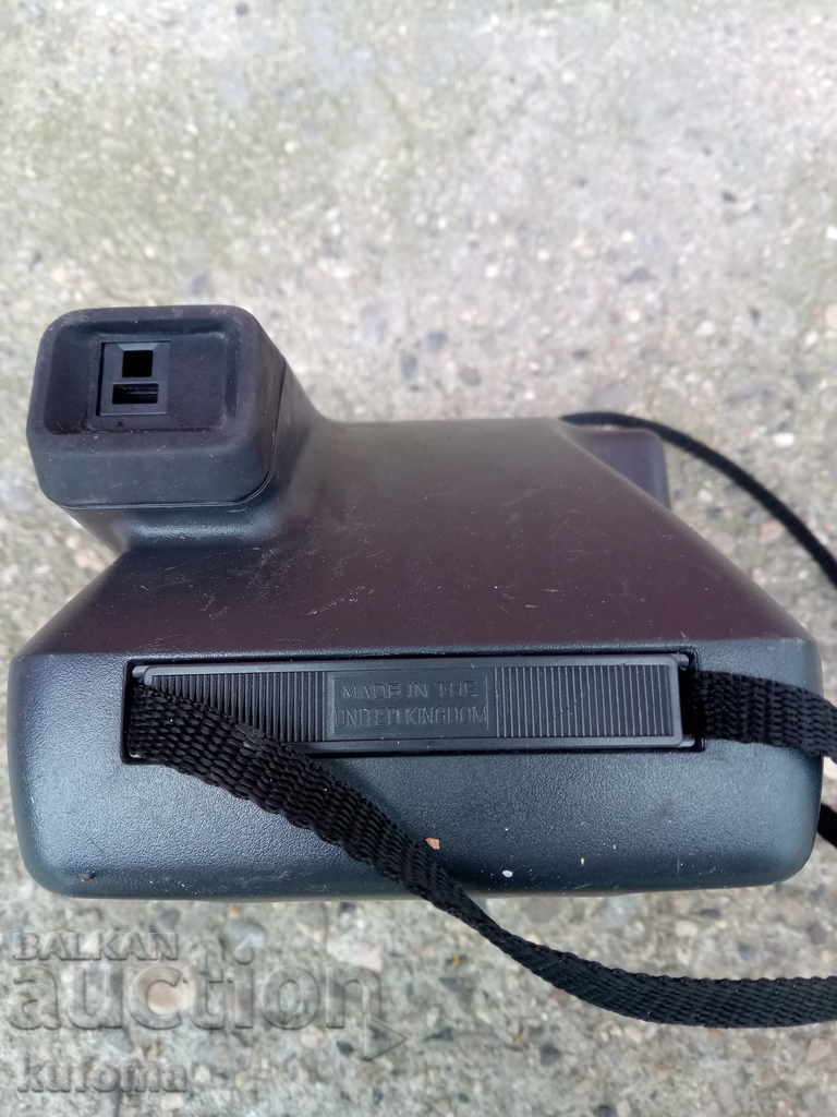 Delivery of Polaroid camera Delivery of Polaroid camera