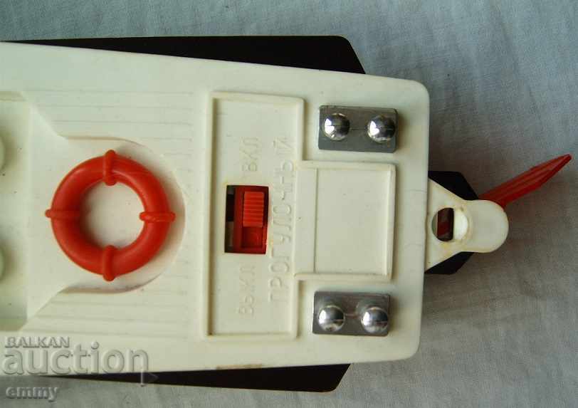 Δημοπρασία Μηχανοκίνητο σκάφος μοντέλο κινητήρα με μπαταρίες ΕΣΣΔ Δημοπρασία Μηχανοκίνητο σκάφος μοντέλο κινητήρα με μπαταρίες ΕΣΣΔ