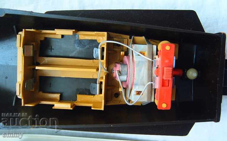 Μηχανοκίνητο σκάφος μοντέλο κινητήρα με μπαταρίες ΕΣΣΔ - 5 Μηχανοκίνητο σκάφος μοντέλο κινητήρα με μπαταρίες ΕΣΣΔ - 5