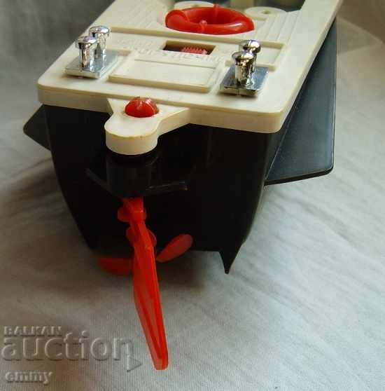 Μηχανοκίνητο σκάφος μοντέλο κινητήρα με μπαταρίες ΕΣΣΔ - 6 Μηχανοκίνητο σκάφος μοντέλο κινητήρα με μπαταρίες ΕΣΣΔ - 6