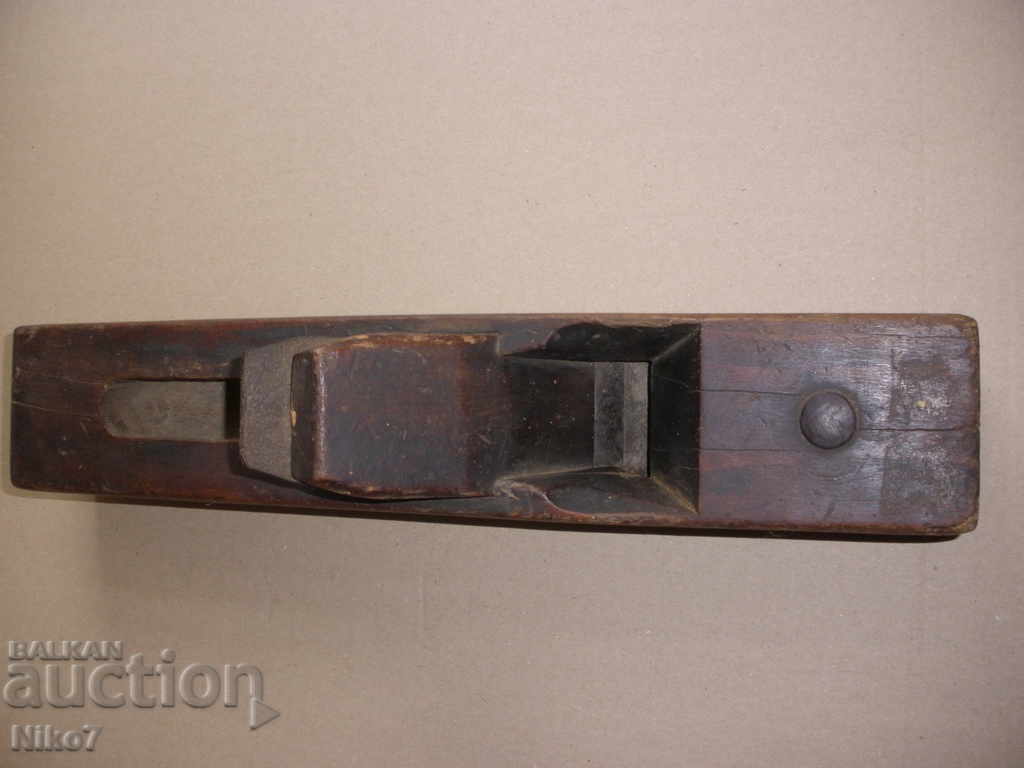 Old large carpenter's plane. - 5 Old large carpenter's plane. - 5