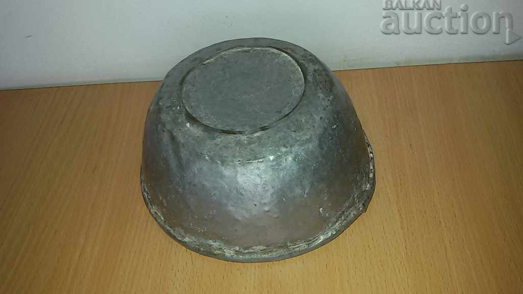 antique copper copper bowl tas with price 31.00 BGN | € 15.85 antique copper copper bowl tas with price 31.00 BGN | € 15.85