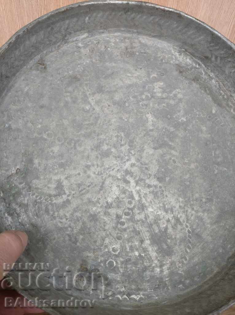 Δημοπρασία Διακοσμημένος δίσκος αναβίωσης Δημοπρασία Διακοσμημένος δίσκος αναβίωσης