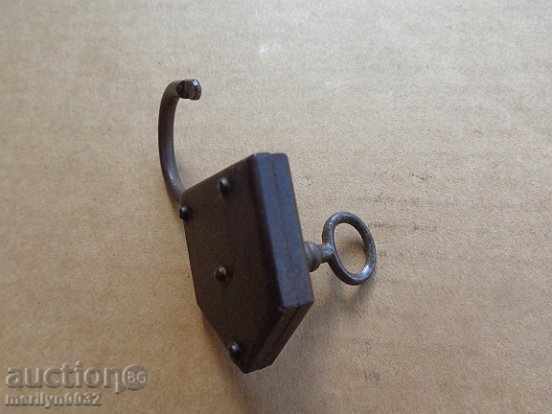 Old German padlock with key, padlock, latch, suitcase with price 44.00 BGN | € 22.50 Old German padlock with key, padlock, latch, suitcase with price 44.00 BGN | € 22.50