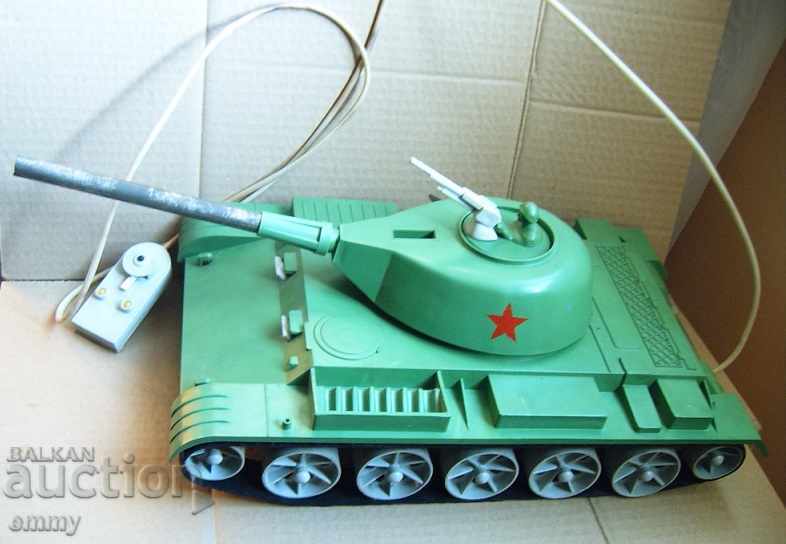 Голям пластмасов танк играчка СССР с батерии