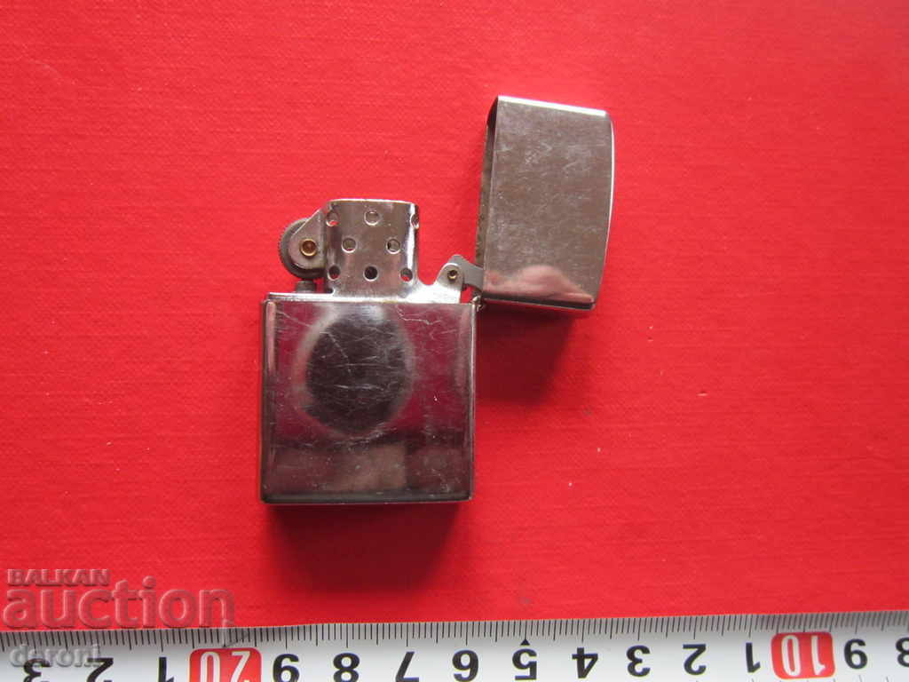 Gas lighter with price 5.00 BGN | € 2.56