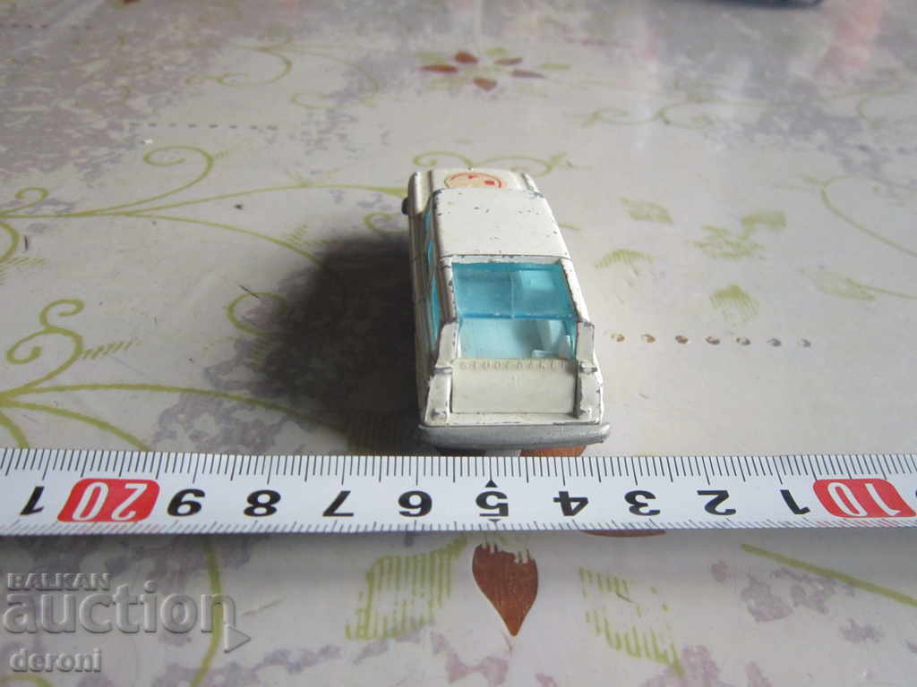 Linie de cărucioare pentru mașini Studbeker cu preț 10.00 BGN | € 5.11 Linie de cărucioare pentru mașini Studbeker cu preț 10.00 BGN | € 5.11