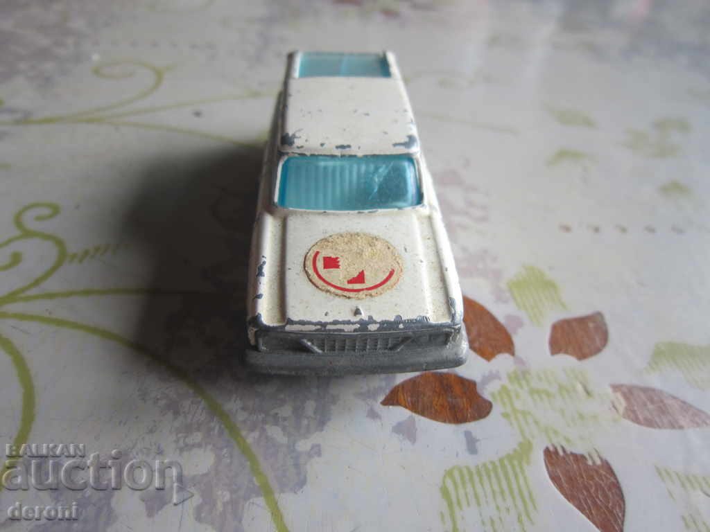 Livrarea Linie de cărucioare pentru mașini Studbeker Livrarea Linie de cărucioare pentru mașini Studbeker