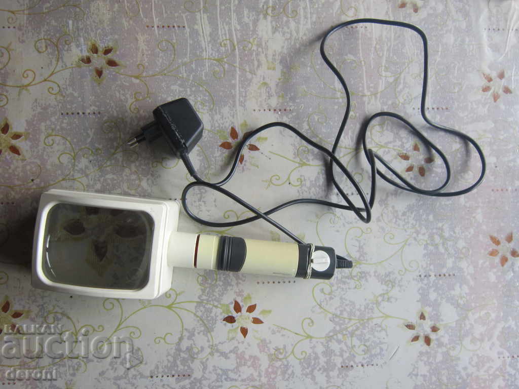 Unique German magnifying glass lamp with light 7.0 Diopt - 7 Unique German magnifying glass lamp with light 7.0 Diopt - 7