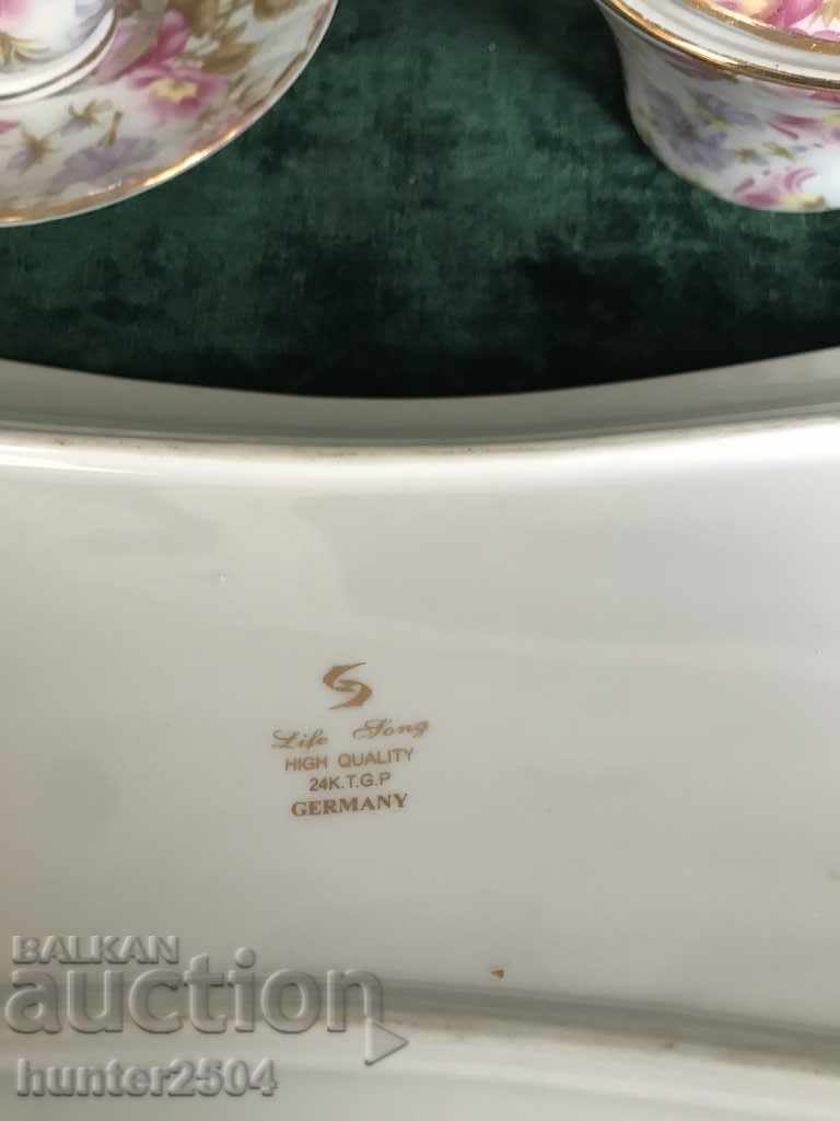 Δημοπρασία Σέρβις για μοναχικό - δίσκο, μπολ ζάχαρης και φλιτζάνι με πιατάκι