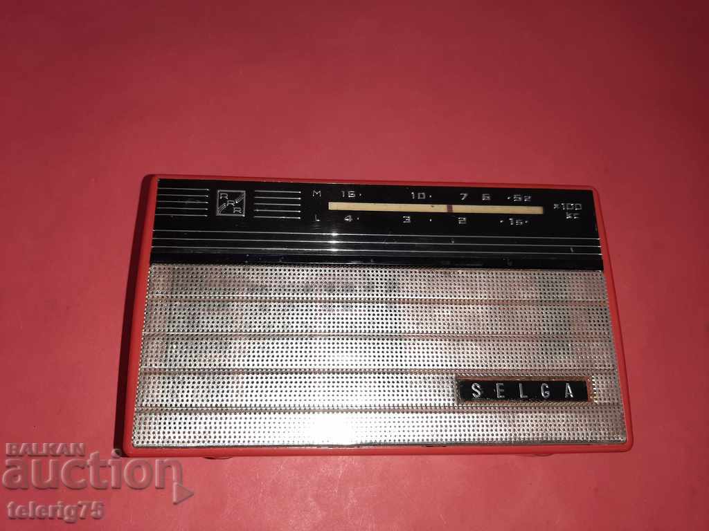 Delivery of Russian Collectible Old Retro Radio 'Selga-RRR' Delivery of Russian Collectible Old Retro Radio 'Selga-RRR'