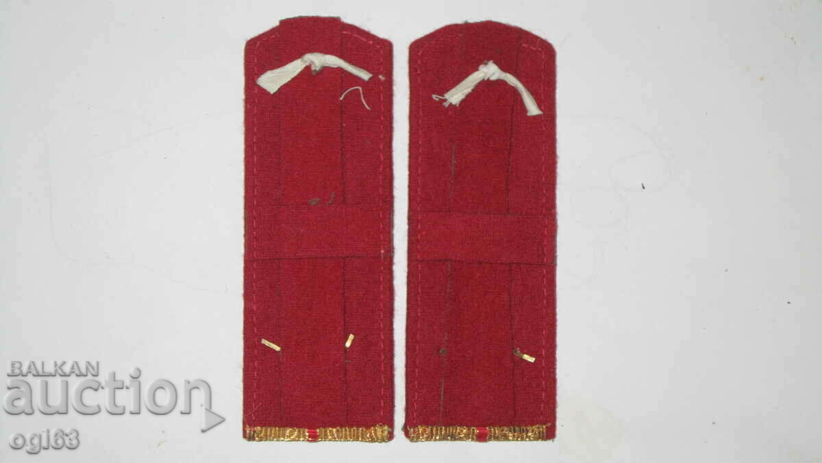 Royal epaulettes 51 with price 79.90 BGN | € 40.85 Royal epaulettes 51 with price 79.90 BGN | € 40.85