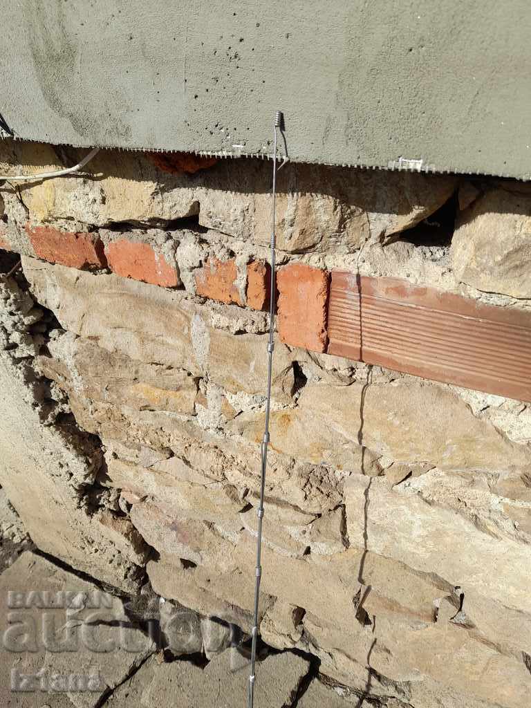 Antenă militară veche cu preț 45.00 BGN | € 23.01 Antenă militară veche cu preț 45.00 BGN | € 23.01