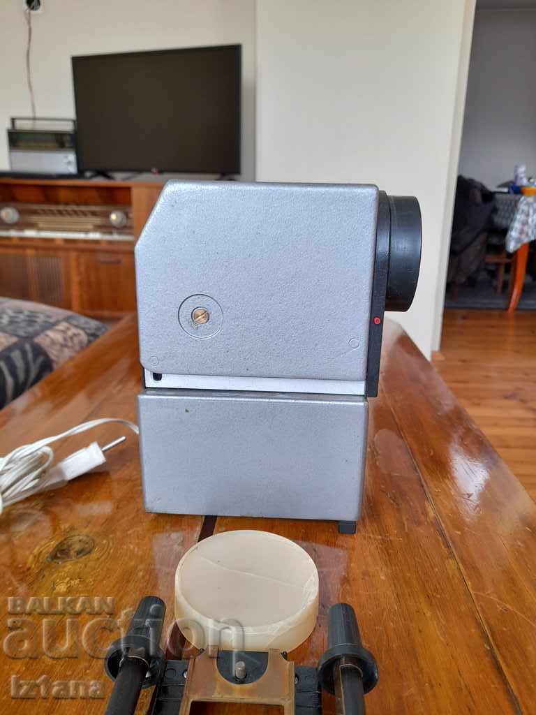 Old Olympic DM 4 Slide Projector with price 45.00 BGN | € 23.01 Old Olympic DM 4 Slide Projector with price 45.00 BGN | € 23.01
