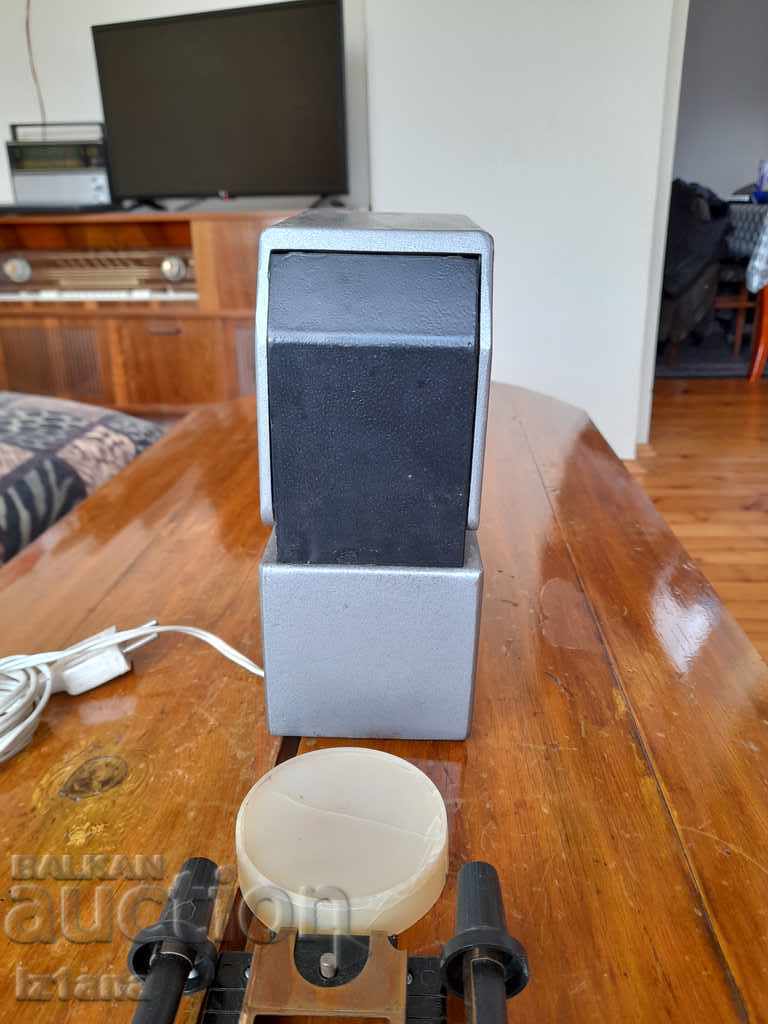 Auction Old Olympic DM 4 Slide Projector Auction Old Olympic DM 4 Slide Projector