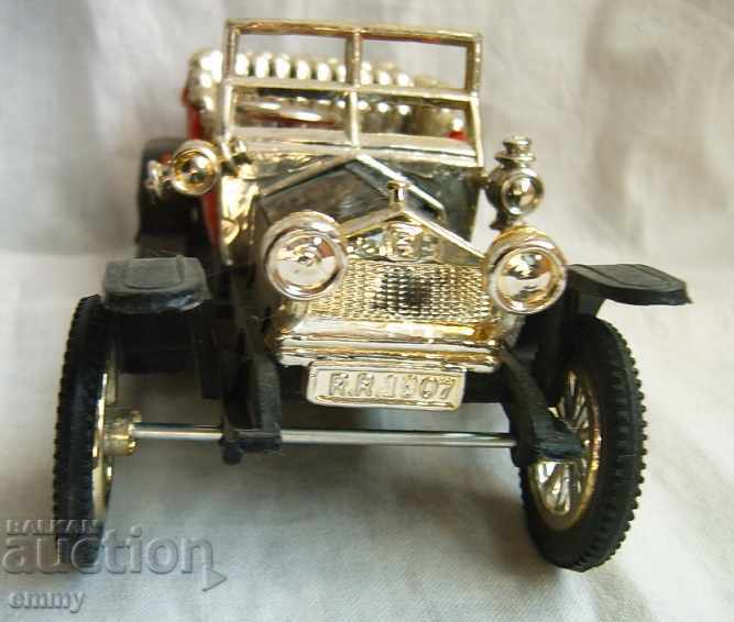 Collectible model retro car Rolls Royce 1907 with price 16.00 BGN | € 8.18 Collectible model retro car Rolls Royce 1907 with price 16.00 BGN | € 8.18