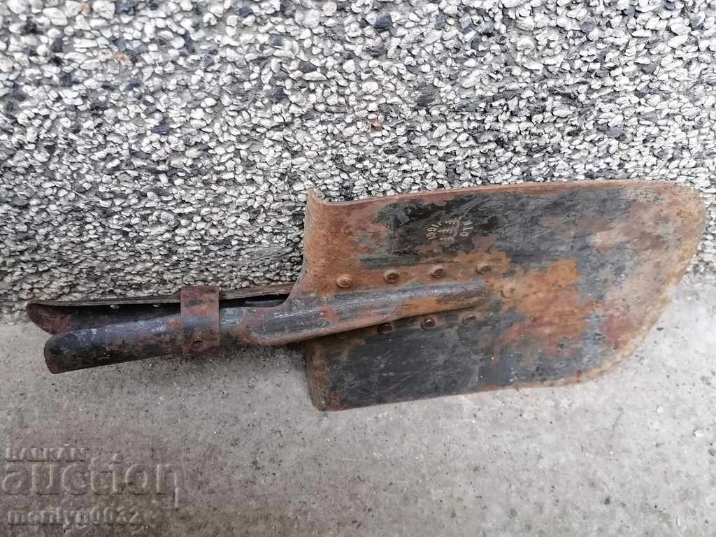 Old straight army shovel, wrought iron with price 49.00 BGN | € 25.05 Old straight army shovel, wrought iron with price 49.00 BGN | € 25.05