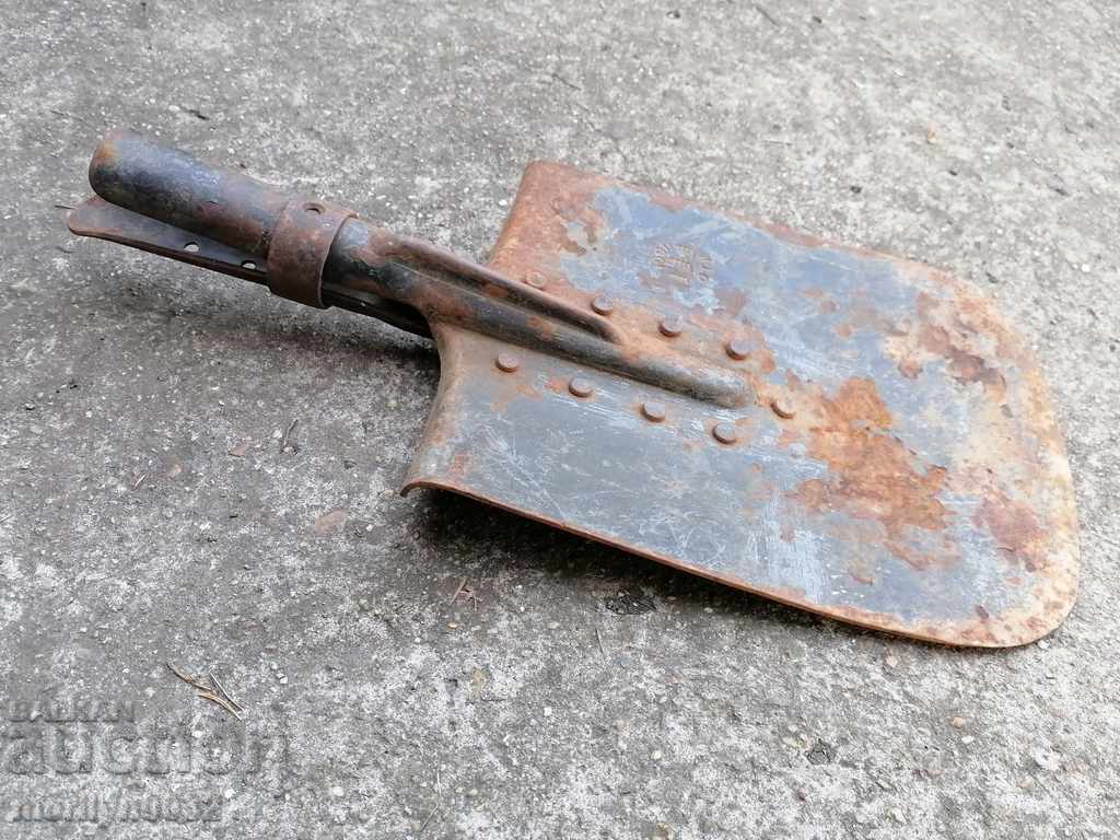 Auction Old straight army shovel, wrought iron Auction Old straight army shovel, wrought iron