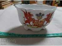 Sauciera English Porcelain Coat of Arms for Collection