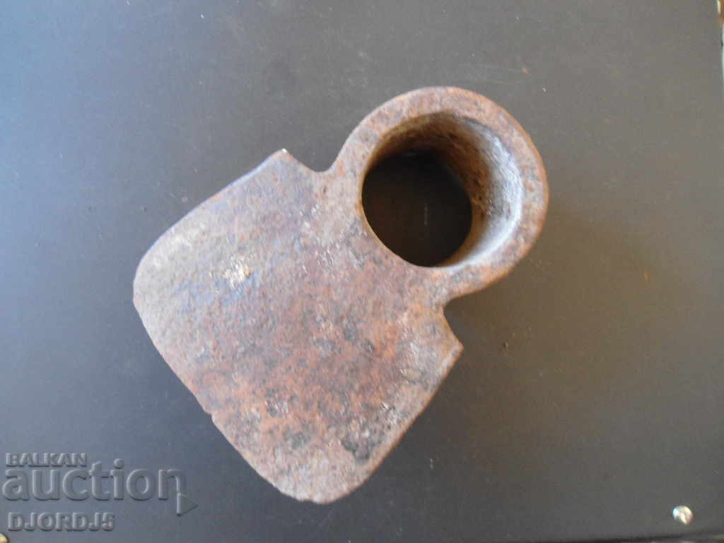 Auction Old agricultural implements Auction Old agricultural implements