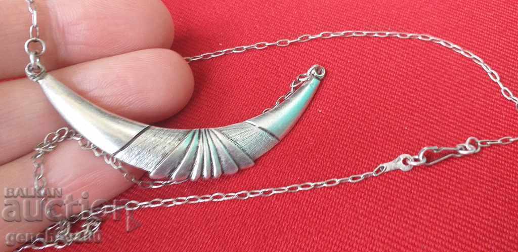 Auction Old Silver Horn of Plenty Necklace Auction Old Silver Horn of Plenty Necklace
